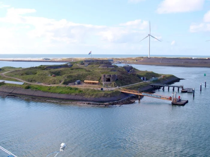 Forteiland (1)